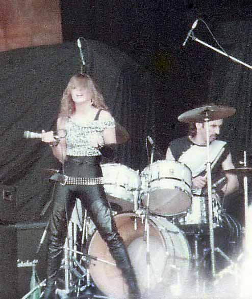Lee Aaron and Frank Russell on stage at the Reading Festival 1983. Photo by Don Murphy ©